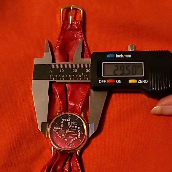 Vintage Texas State Shape in Crystals Watch‎ Gold Tone Ombre Face Red Leather - Picture 5 of 7